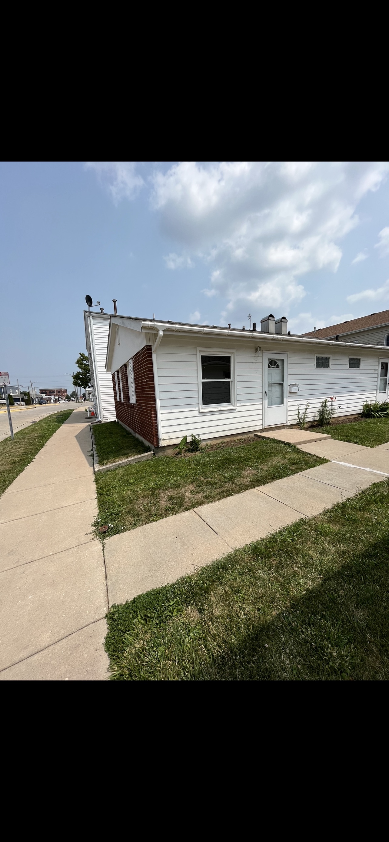 708 4th Avenue - 4